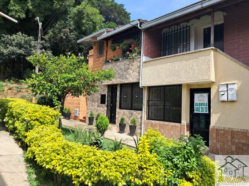 Apartamento en Arriendo en Cedros De Badajoz